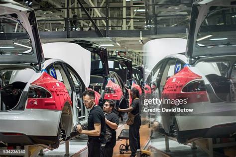 how much do tesla factory workers make